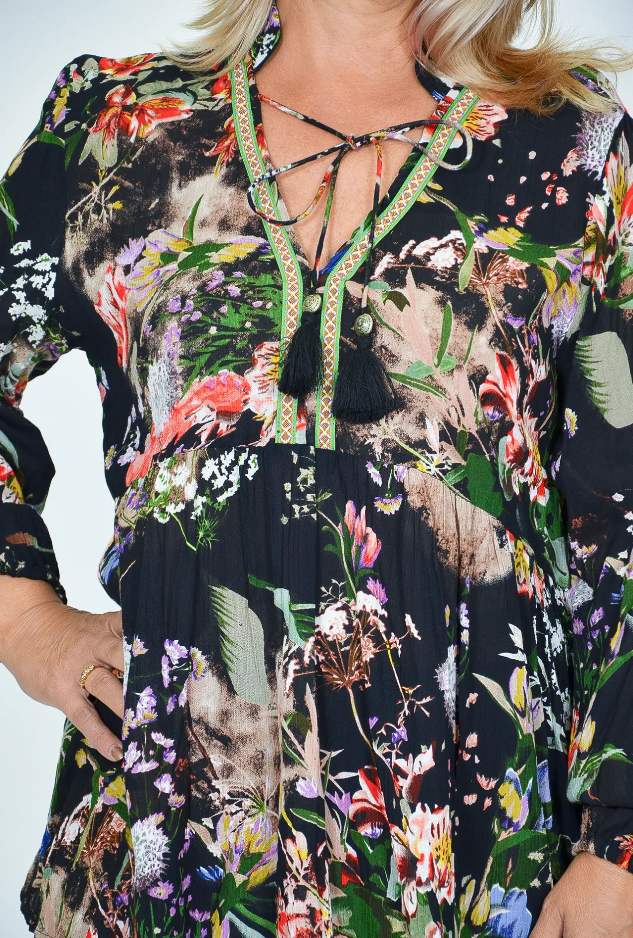 Orientique Brie Long Sleeve V-Neck Blouse in Floral Black- Long Sleeved Tops