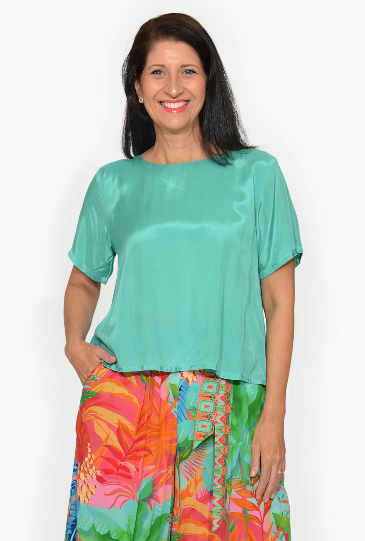 Escape Devin Rayon Short Sleeve Boxy Tee in- Short Sleeve Tops | Sleeved Dress